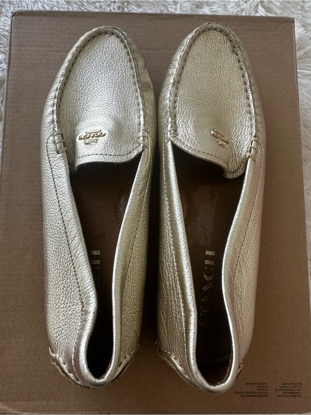 COACH Metallic Gold Pebbled Leather Driving Loafers Moccasins Flats Size: 7.5 - Picture 2 of 7